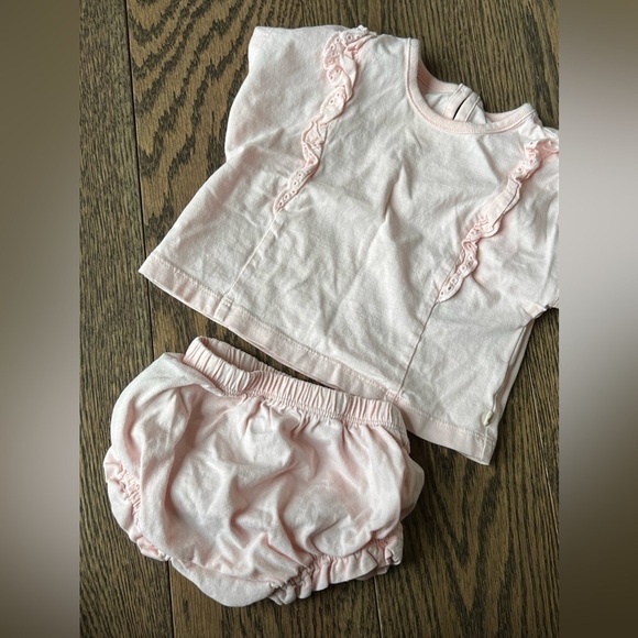 Two set bundle 3-6 months baby gap max studio shirt top and shorts EUC - Picture 2 of 6